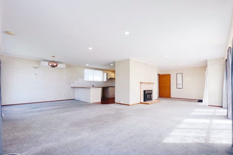 Photo of property in 49 Rosier Road, Glen Eden, Auckland, 0602