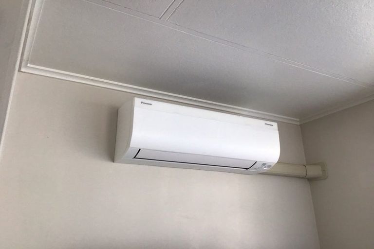 Photo of property in 540 Paremoremo Road, Paremoremo, Auckland, 0632