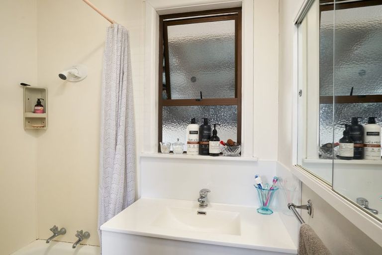 Photo of property in 19 Given Street, Havelock North, 4130