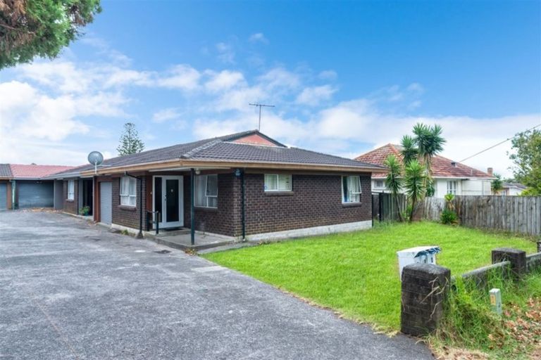Photo of property in 6/13 Seabrook Avenue, New Lynn, Auckland, 0600