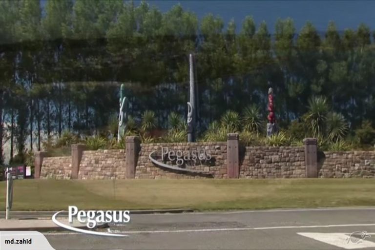 Photo of property in 13 Aroha Street, Pegasus, 7612