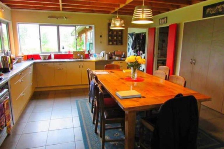 Photo of property in 11 Foxhill Road, Foxhill, Wakefield, 7095