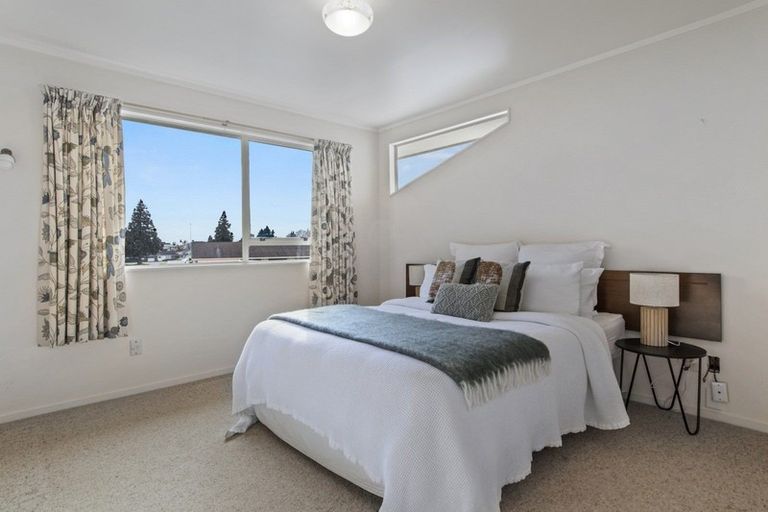 Photo of property in 20 Hall Road, Matua, Tauranga, 3110