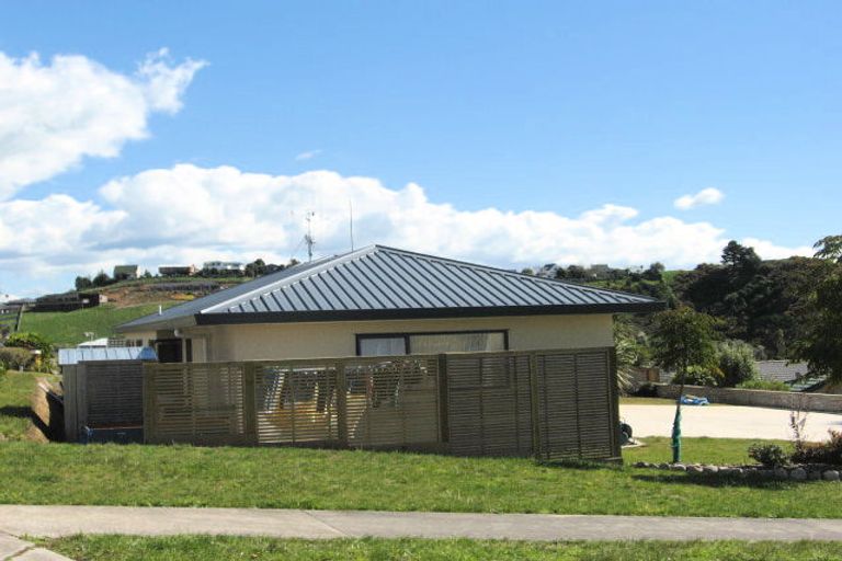 Photo of property in 4 Astor Place, Welcome Bay, Tauranga, 3112