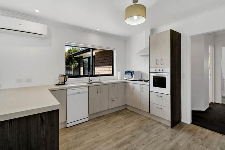 Photo of property in 6 Elizabeth Grove, Stratford, 4332