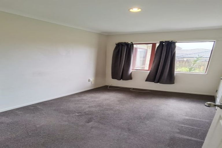 Photo of property in 15 Dole Place, Mangere, Auckland, 2022
