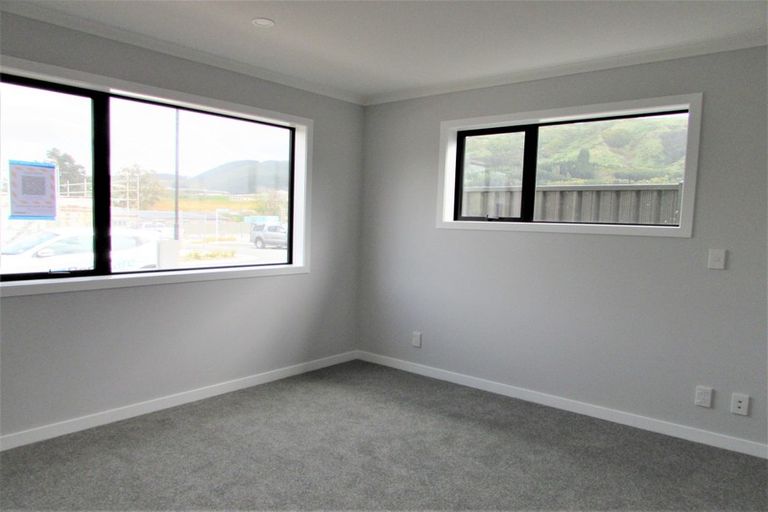 Photo of property in 26 Karearea Avenue, Kenepuru, Porirua, 5022