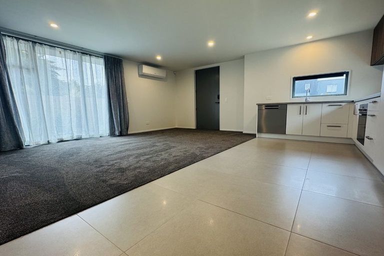 Photo of property in 1/65 Thackeray Place, Waltham, Christchurch, 8023