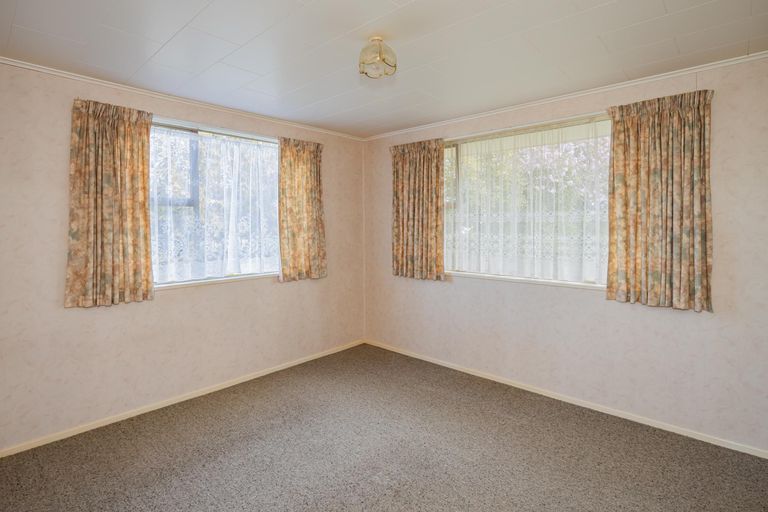 Photo of property in 18 Burn Street, Holmes Hill, Oamaru, 9401