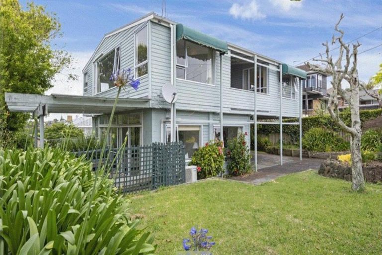 Photo of property in 145 Bleakhouse Road, Mellons Bay, Auckland, 2014