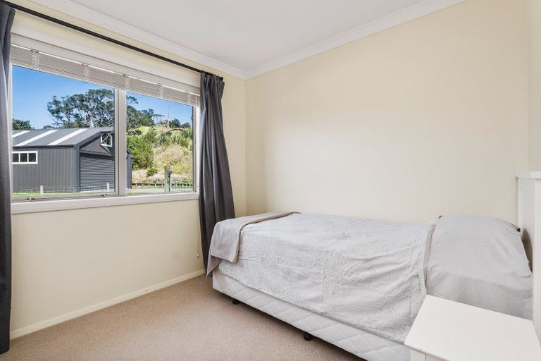 Photo of property in 15 Motutara Road, Oakura, Hikurangi, 0184