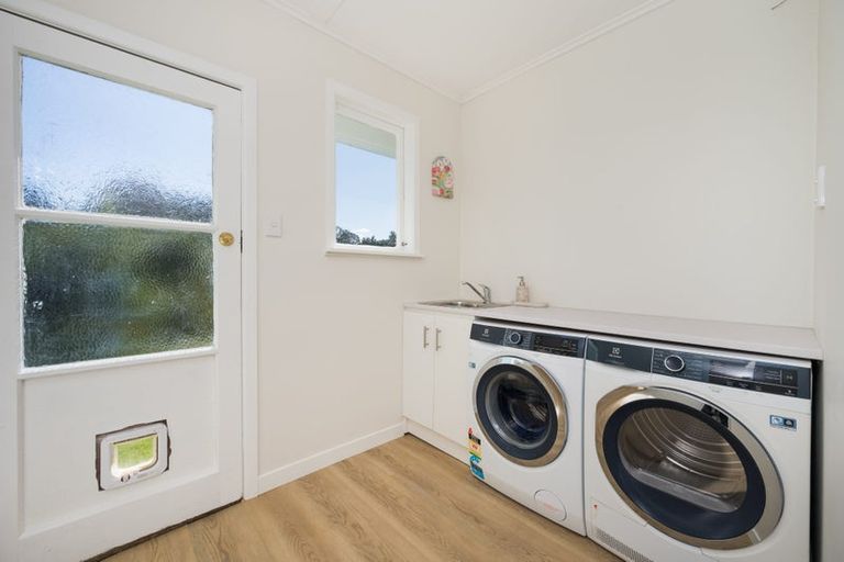 Photo of property in 60 Sherwood Road, Onerahi, Whangarei, 0110
