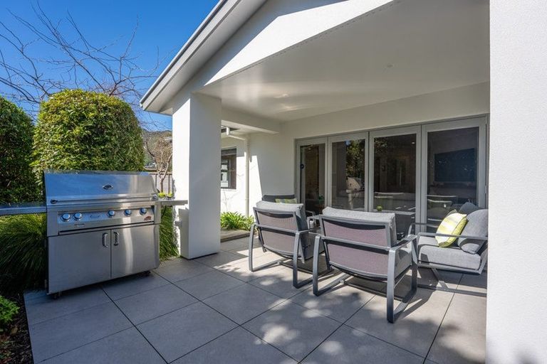 Photo of property in 19 Hurunui Street, Waikanae, 5036