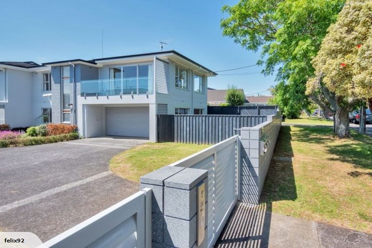 Photo of property in 3/6 Pierce Road, Milford, Auckland, 0620