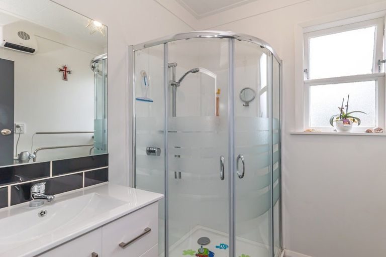 Photo of property in 620 Queen Street East, Levin, 5510