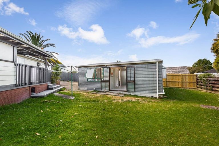 Photo of property in 8 Frostbite Place, Ranui, Auckland, 0612