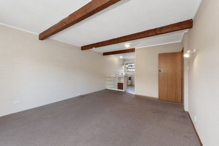 Photo of property in 3/875 Heaphy Terrace, Claudelands, Hamilton, 3214