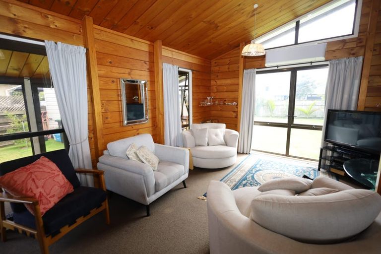 Photo of property in 170 Dickson Road, Papamoa Beach, Papamoa, 3118