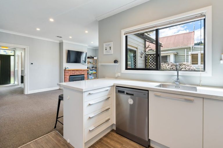 Photo of property in 10 Constant Street, Sawyers Bay, Port Chalmers, 9023