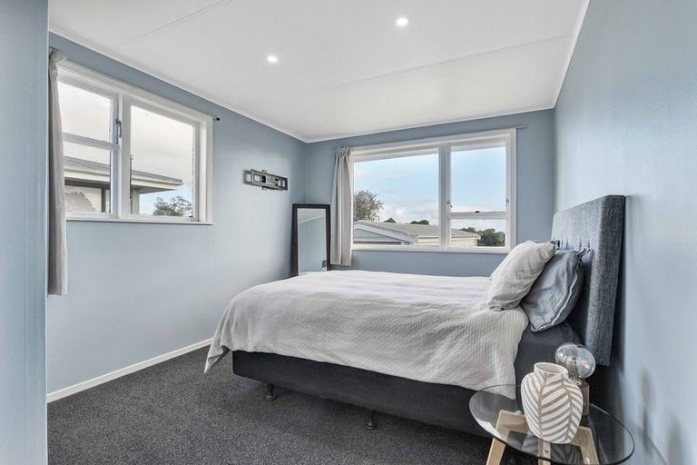 Photo of property in 75 Wrantage Street, Westown, New Plymouth, 4310