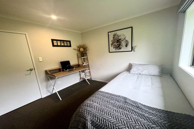 Photo of property in 22b Sunnyvale Road, Swanson, Auckland, 0614