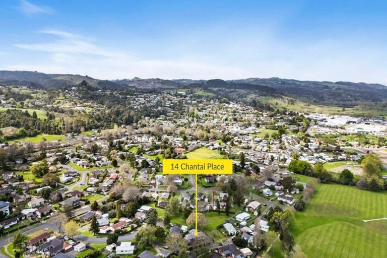 Photo of property in 14 Chantal Place, Red Hill, Papakura, 2110