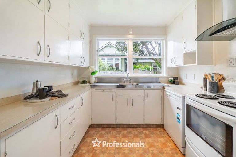 Photo of property in 154 Waterloo Road, Hutt Central, Lower Hutt, 5010