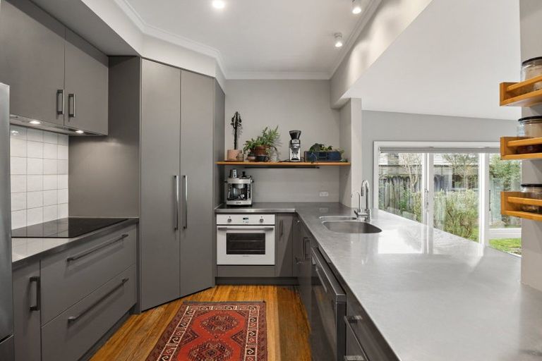 Photo of property in 16 Plunket Terrace, Hamilton East, Hamilton, 3216