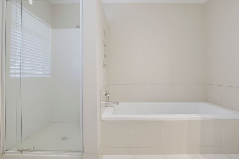 Photo of property in 48 Gillies Avenue, Taupo, 3330