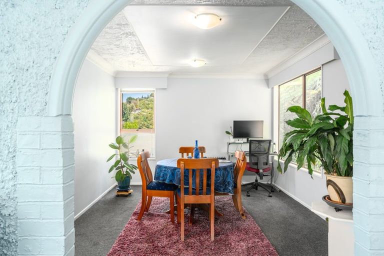 Photo of property in 11 Bogle Grove, Stokes Valley, Lower Hutt, 5019