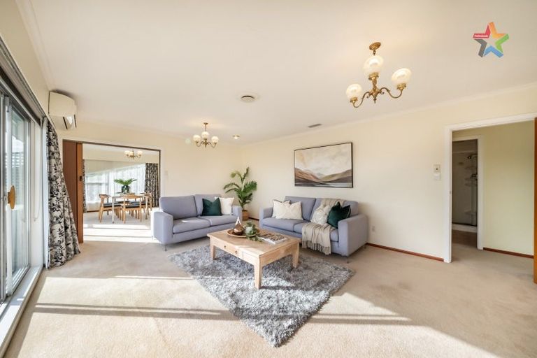 Photo of property in 10 Summit Road, Fairfield, Lower Hutt, 5011