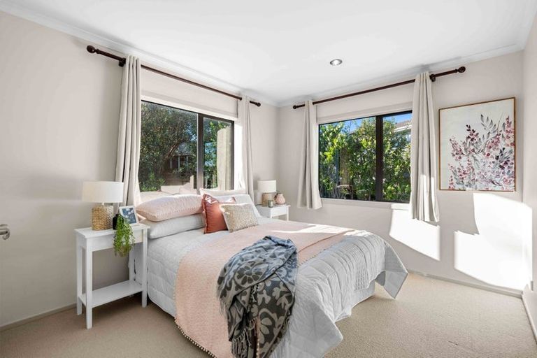 Photo of property in 22a Marvon Downs Avenue, Pakuranga Heights, Auckland, 2010