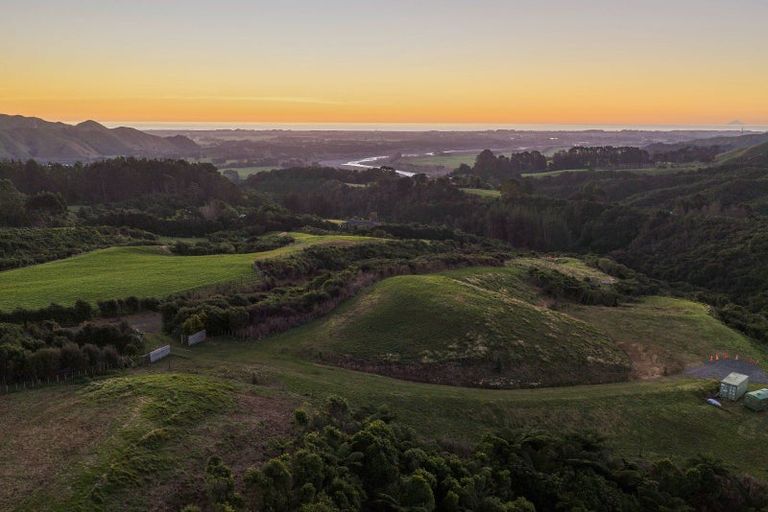 Photo of property in 141 Kaitawa Road, Hautere, Otaki, 5582