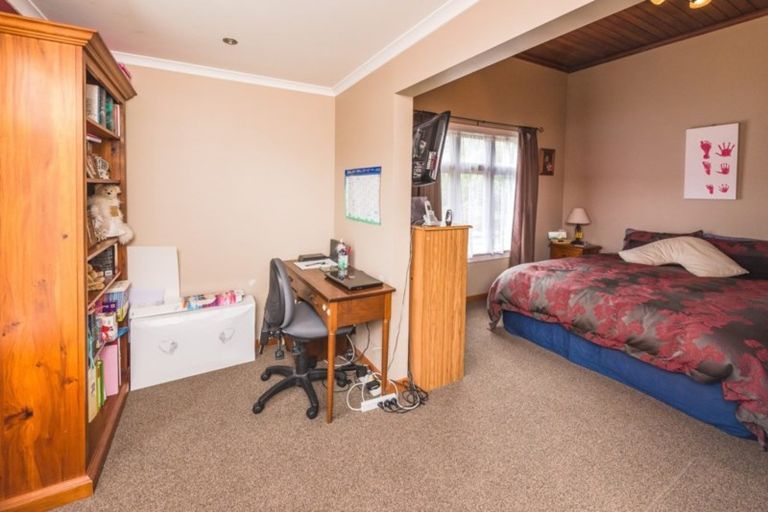 Photo of property in 6 Titoki Street, Castlecliff, Whanganui, 4501