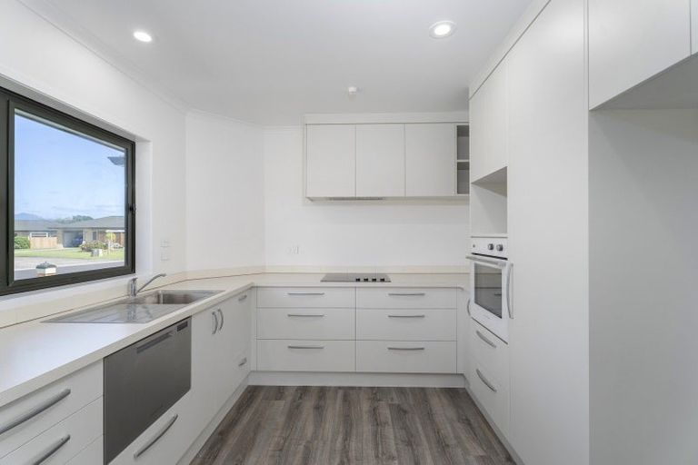 Photo of property in 21 Seascape Avenue, Whitianga, 3510