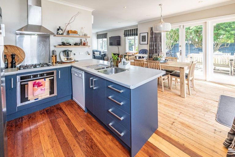 Photo of property in 43 Halswell Street, Whanganui, 4500