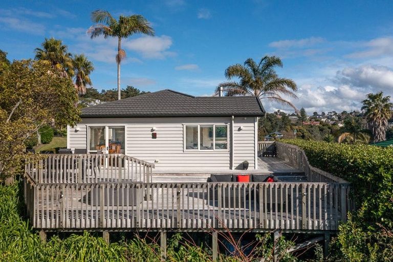 Photo of property in 7 Bushglen Court, Browns Bay, Auckland, 0630