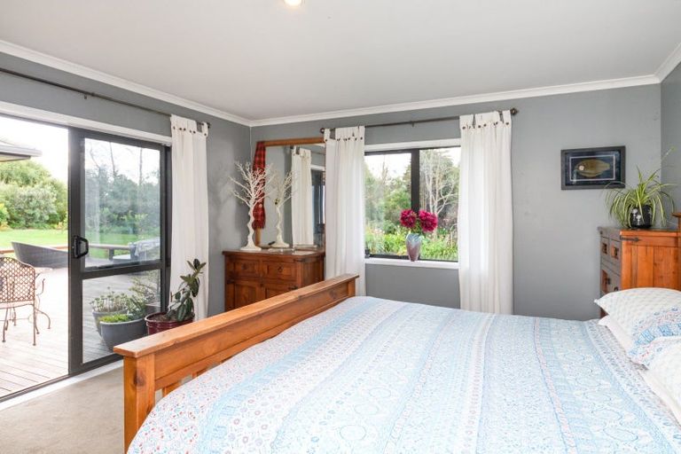 Photo of property in 21 Moonshine Valley Road, Aokautere, Palmerston North, 4471