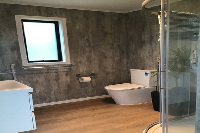 Photo of property in 24 Brunette Drive, Acacia Bay, Taupo, 3330