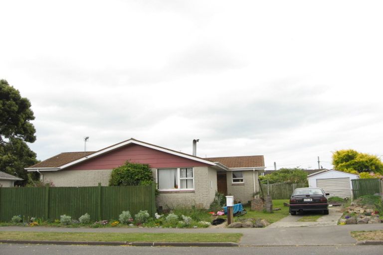 Photo of property in 23 Medina Crescent, Parklands, Christchurch, 8083