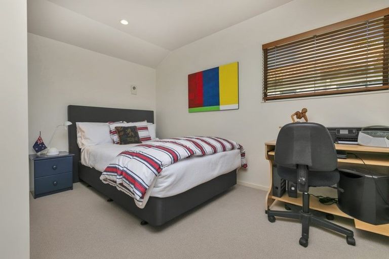 Photo of property in 4/39 Church Street, Northcote Point, Auckland, 0627