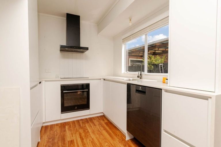 Photo of property in 1a Helena Street, Massey, Auckland, 0614
