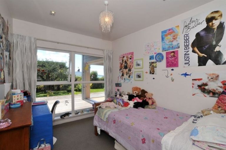 Photo of property in 1/42 Seacliffe Avenue, Belmont, Auckland, 0622