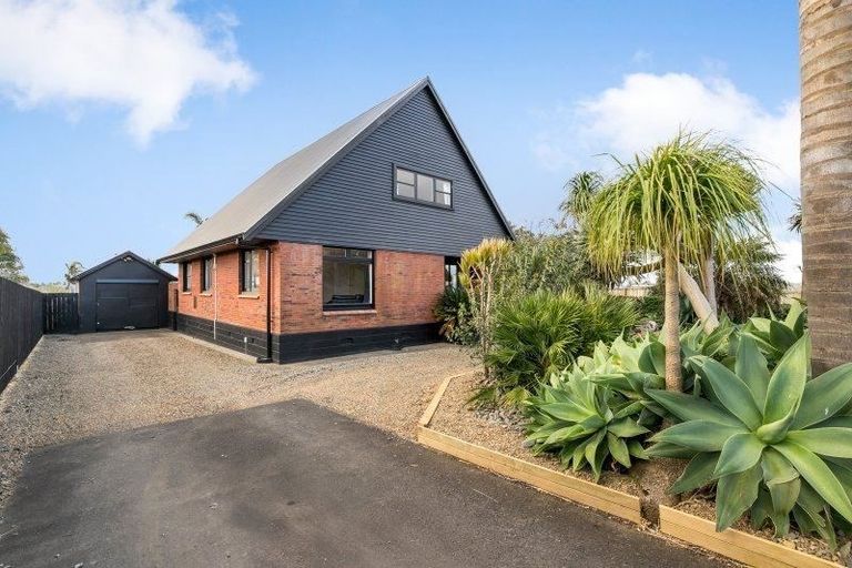 Photo of property in 241 Victoria Street West, Pukekohe, 2120