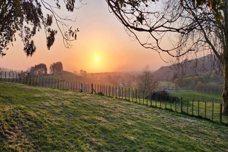 Photo of property in 192 Karapiro Road, Karapiro, Cambridge, 3496