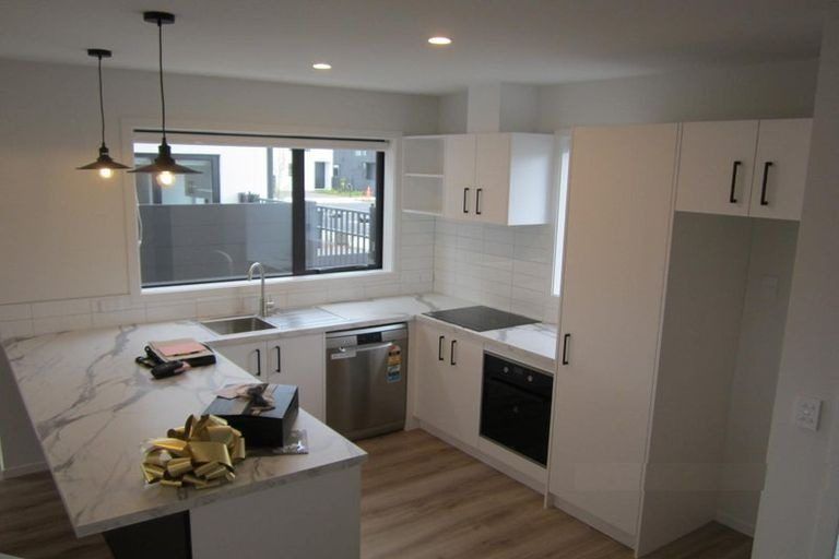 Photo of property in 27 Pipi Place, Levin, 5510