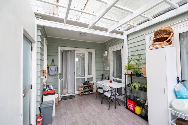 Photo of property in 11 Stitchbird Crescent, Papakura, 2110