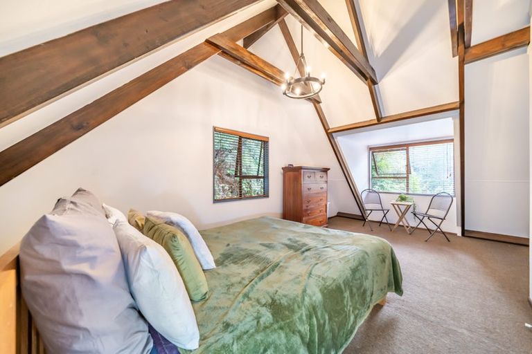 Photo of property in 32 Elmslie Road, Pinehaven, Upper Hutt, 5019