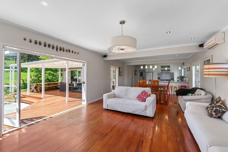 Photo of property in 169 Awa Road, Kumeu, 0891