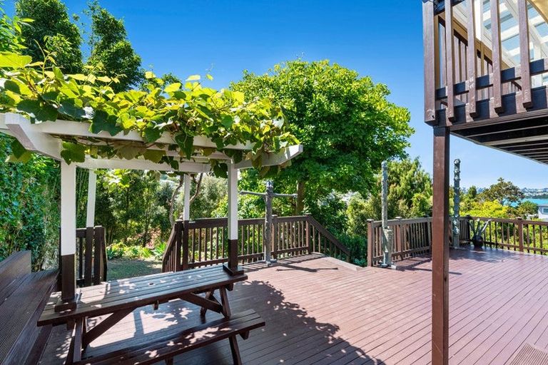 Photo of property in 42 Rawene Road, Birkenhead, Auckland, 0626